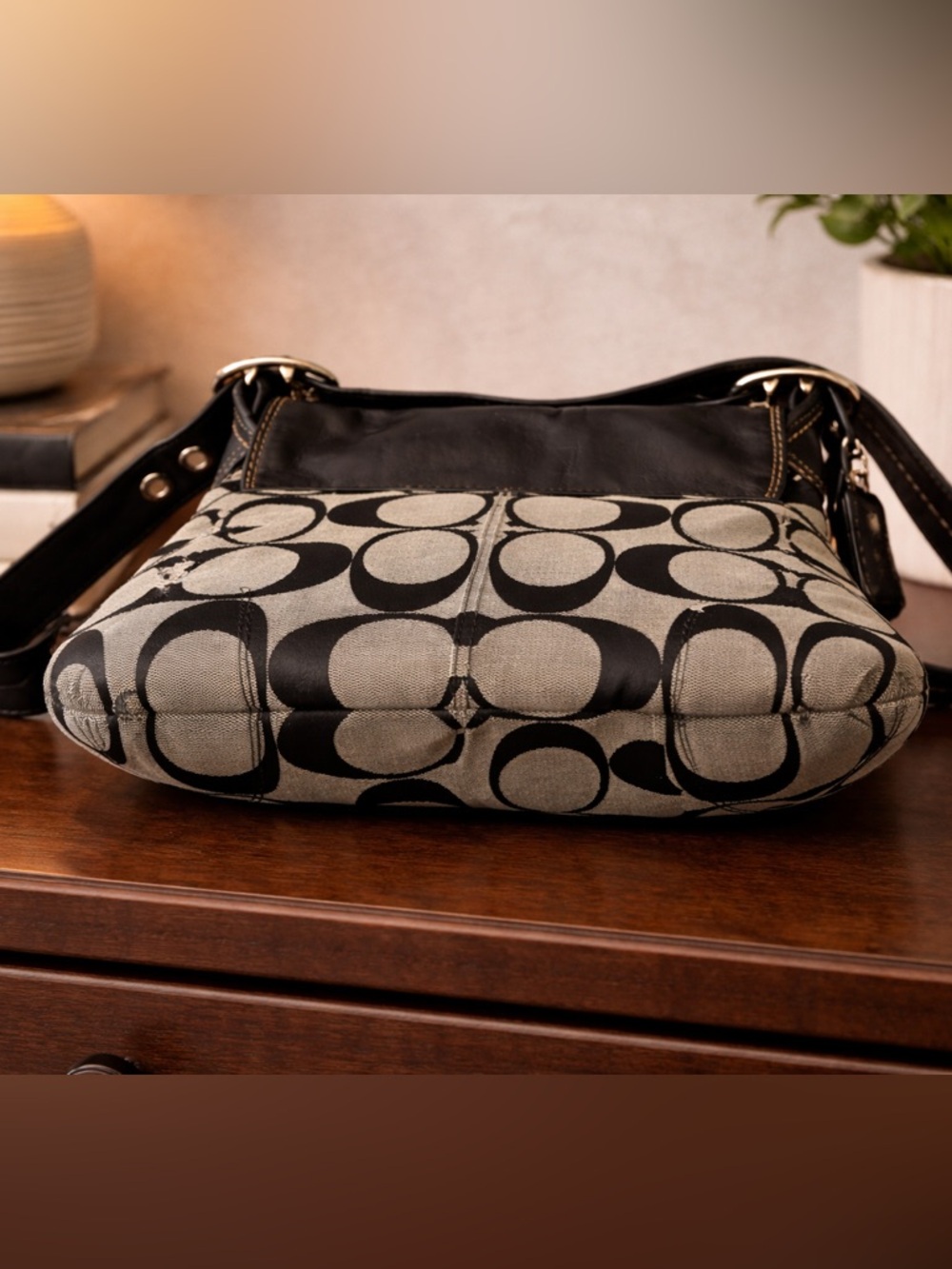 Coach 2008 Soho Signature Buckle Flap Duffle Bag - Picture 2 of 3